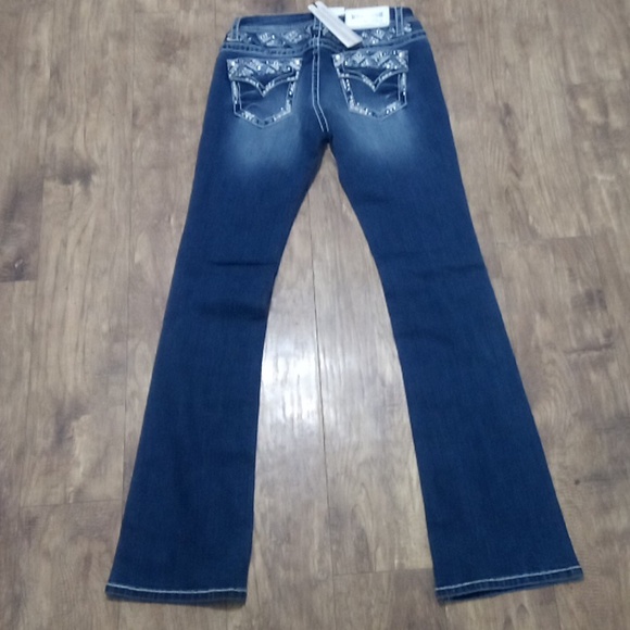 Grace in LA Women's Jeans 27 Bootcut Bejeweled Rhinestones NWT - Picture 3 of 12